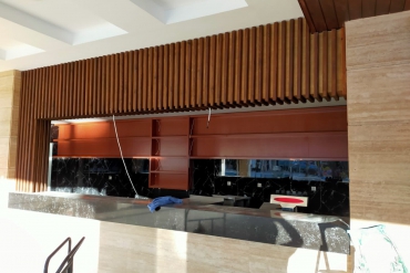 alva-donna-beach-resort-comfort-restaurant-dis-cephe-ahsap-kaplama